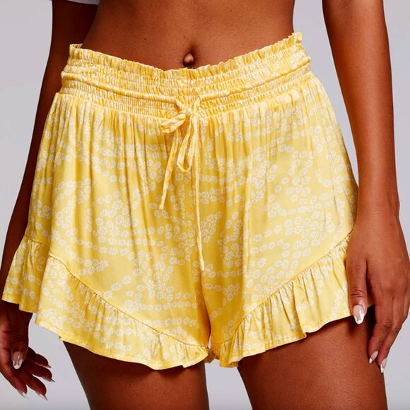 Chaser Pants - NWT - Chaser Amalfi Lemon Zest Short (Currently On Website)